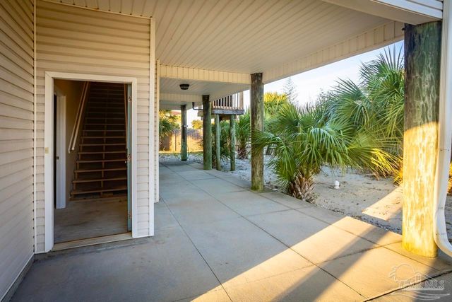 709 Maldonado Dr, Pensacola Beach, FL 32561