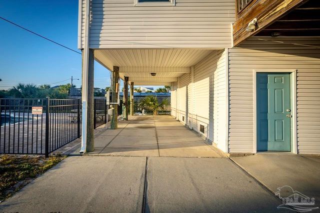 709 Maldonado Dr, Pensacola Beach, FL 32561