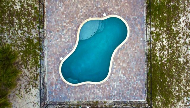 709 Maldonado Dr, Pensacola Beach, FL 32561