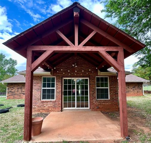 623 W Morgan Drive, Guthrie, OK 73044