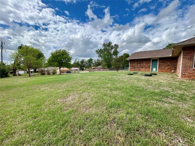 623 W Morgan Drive, Guthrie, OK 73044