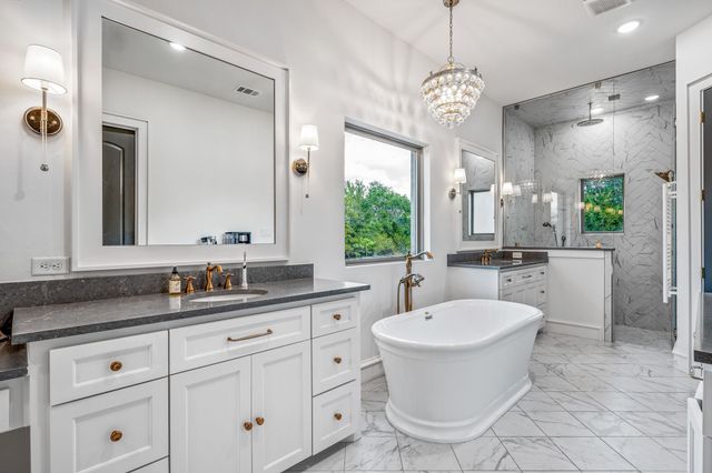 217 E Bay Drive, Bridgeport, TX 76426