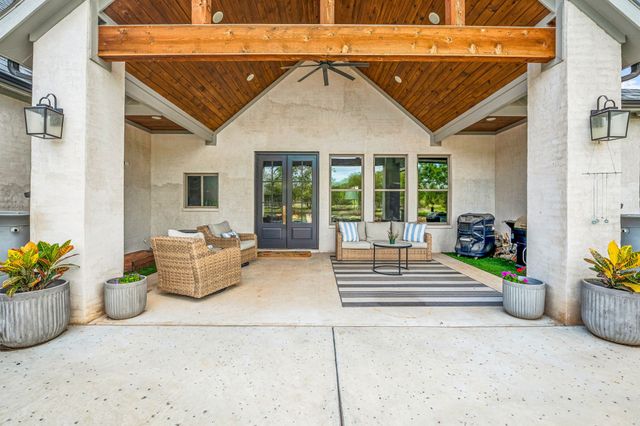 217 E Bay Drive, Bridgeport, TX 76426