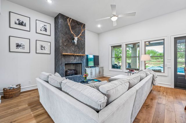 217 E Bay Drive, Bridgeport, TX 76426