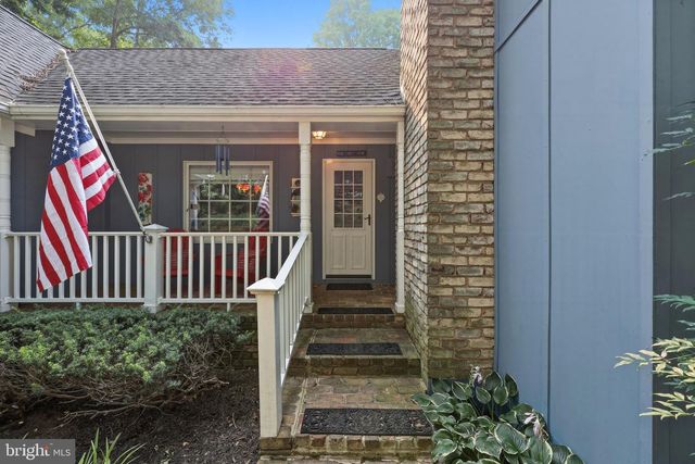 202 TOPFLITE DR, Martinsburg, WV 25403