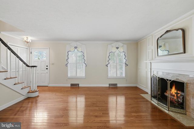202 TOPFLITE DR, Martinsburg, WV 25403