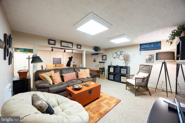 202 TOPFLITE DR, Martinsburg, WV 25403