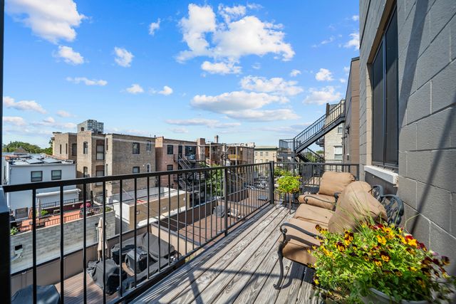 4816 S St. Lawrence Avenue 302, Chicago, IL 60615