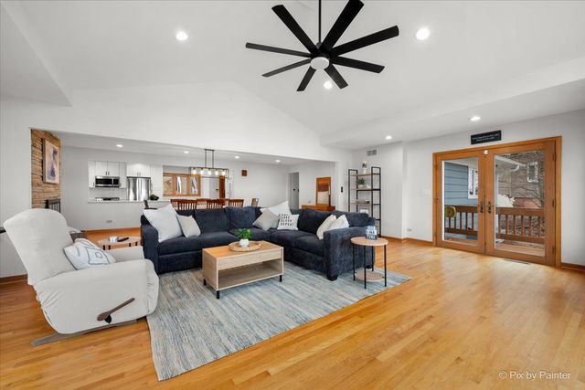 532 Circle Drive, Fox Lake, IL 60020