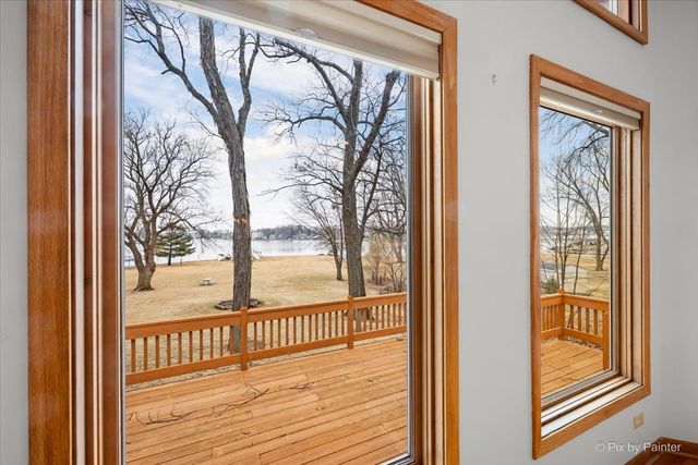 532 Circle Drive, Fox Lake, IL 60020