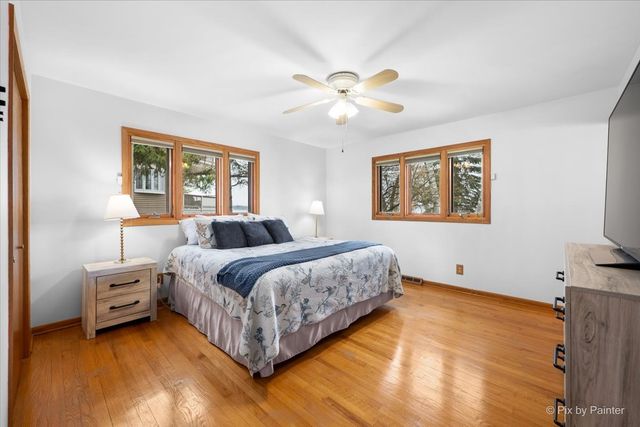 532 Circle Drive, Fox Lake, IL 60020