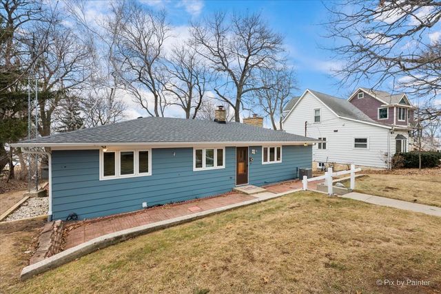 532 Circle Drive, Fox Lake, IL 60020