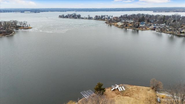 532 Circle Drive, Fox Lake, IL 60020