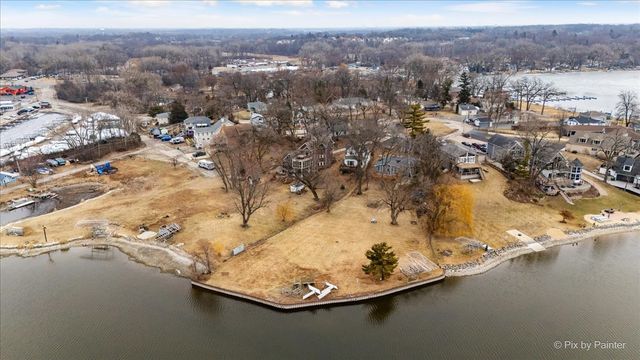 532 Circle Drive, Fox Lake, IL 60020