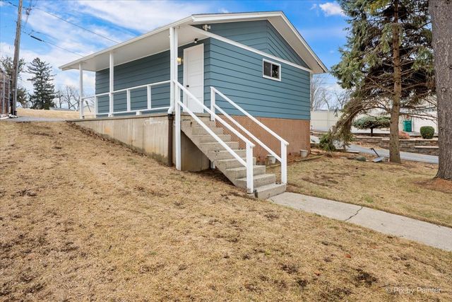 532 Circle Drive, Fox Lake, IL 60020