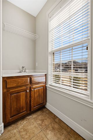 3956 Chevalier Avenue, Springdale, AR 72762