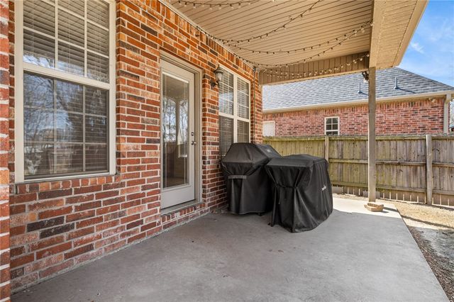 3956 Chevalier Avenue, Springdale, AR 72762