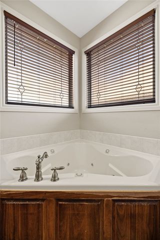 3956 Chevalier Avenue, Springdale, AR 72762