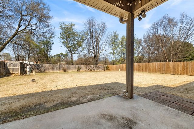 3956 Chevalier Avenue, Springdale, AR 72762