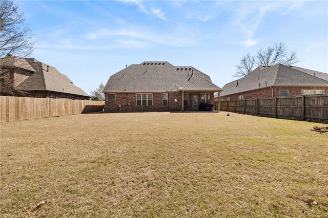 3956 Chevalier Avenue, Springdale, AR 72762