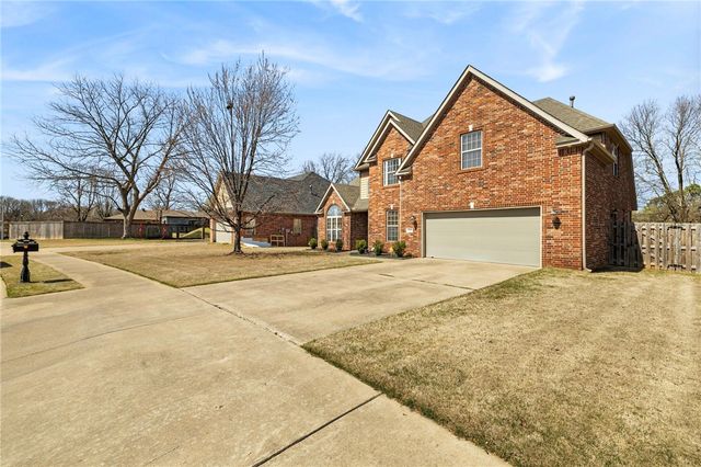 3956 Chevalier Avenue, Springdale, AR 72762