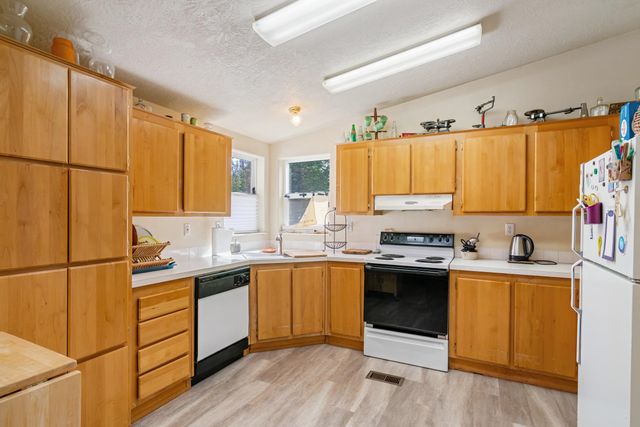 131 Finnila Dr, Newport, WA 99156