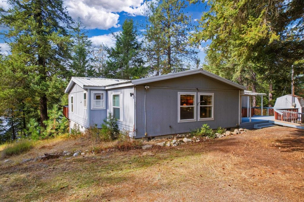 131 Finnila Dr, Newport, WA 99156