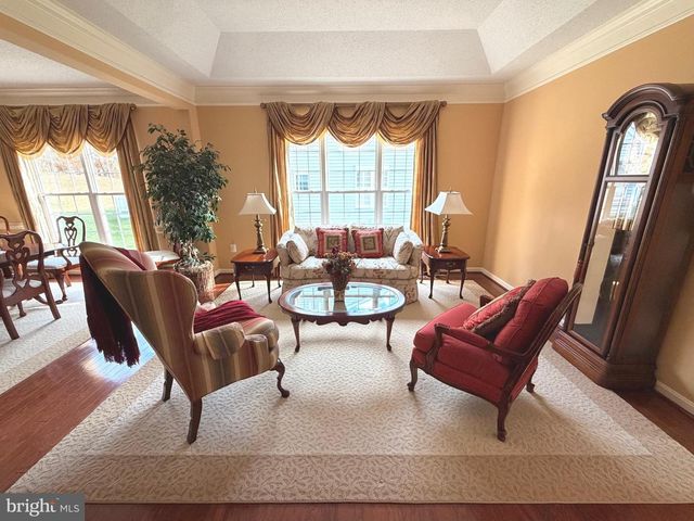 136 HAWTHORNE GREENE CIR, La Plata, MD 20646