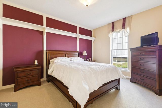 136 HAWTHORNE GREENE CIR, La Plata, MD 20646