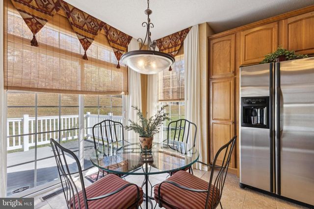 136 HAWTHORNE GREENE CIR, La Plata, MD 20646