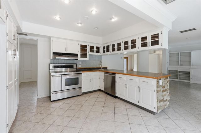 1303 WALLWOOD DRIVE, Brandon, FL 33510