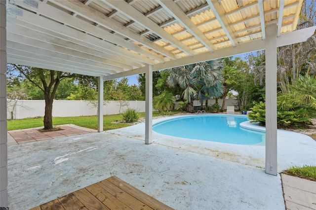 1303 WALLWOOD DRIVE, Brandon, FL 33510