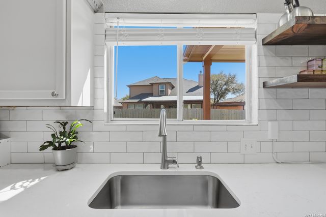 7606 Presidio Crest, Boerne, TX 78015