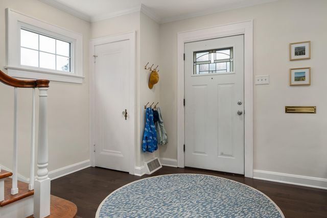 1068 W 2nd Avenue, Columbus, OH 43212