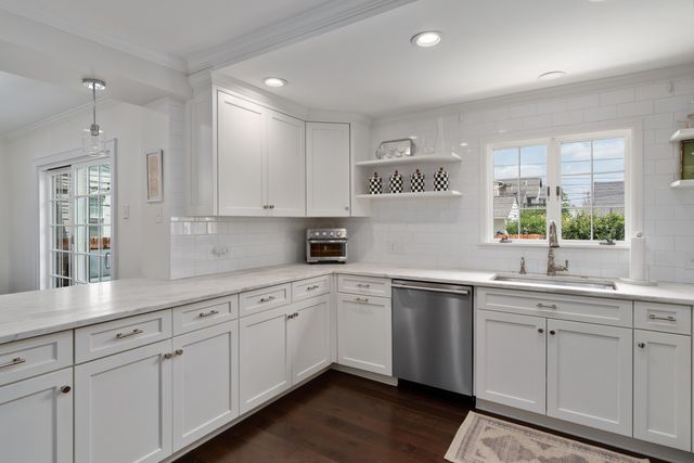 1068 W 2nd Avenue, Columbus, OH 43212