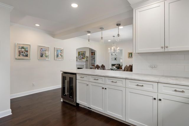 1068 W 2nd Avenue, Columbus, OH 43212