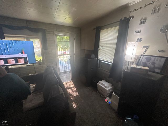 2048 N Euclid Avenue, Indianapolis, IN 46218