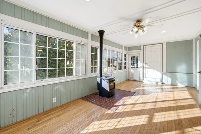 23 Montague St, Worcester, MA 01603