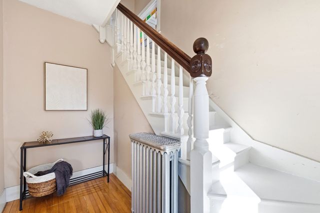 23 Montague St, Worcester, MA 01603
