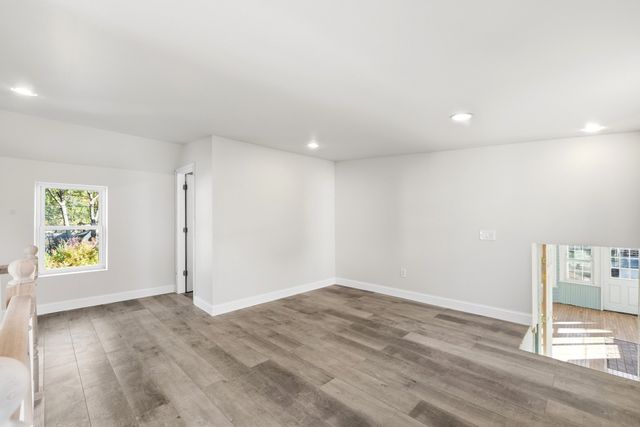 23 Montague St, Worcester, MA 01603
