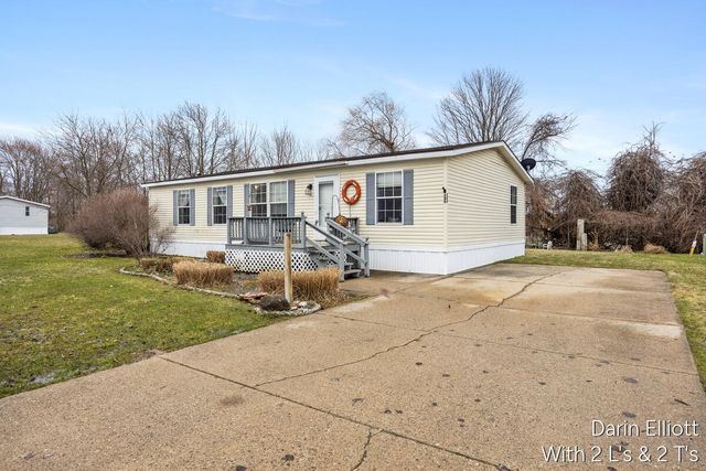 280 W Scarlet Oak Drive, Coopersville, MI 49404