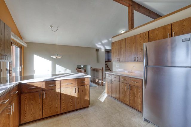 1545 Constitution DRIVE, Brookfield, WI 53045