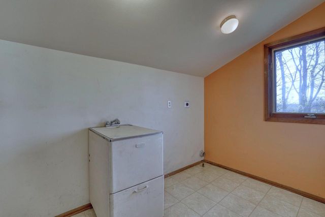 1545 Constitution DRIVE, Brookfield, WI 53045