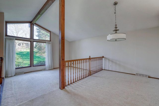 1545 Constitution DRIVE, Brookfield, WI 53045