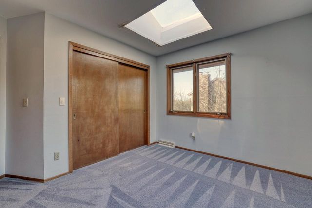 1545 Constitution DRIVE, Brookfield, WI 53045
