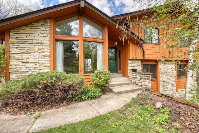 1545 Constitution DRIVE, Brookfield, WI 53045