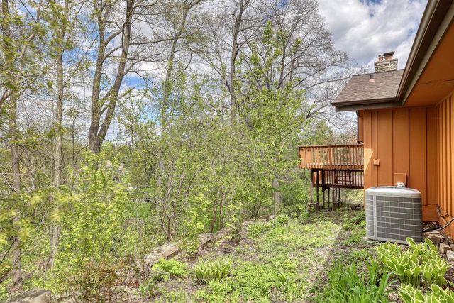1545 Constitution DRIVE, Brookfield, WI 53045