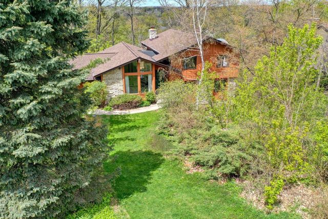 1545 Constitution DRIVE, Brookfield, WI 53045