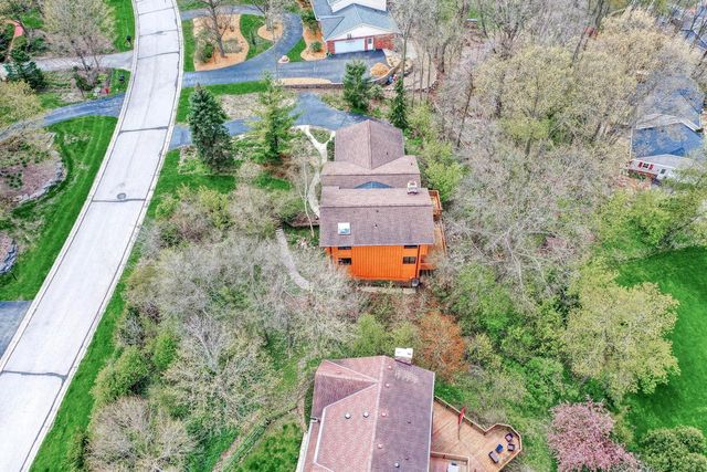 1545 Constitution DRIVE, Brookfield, WI 53045