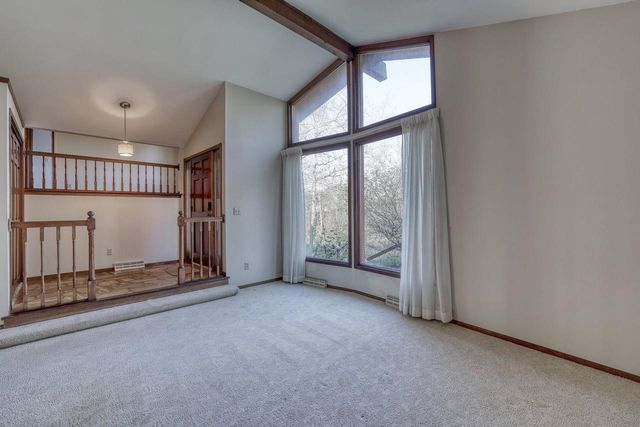 1545 Constitution DRIVE, Brookfield, WI 53045